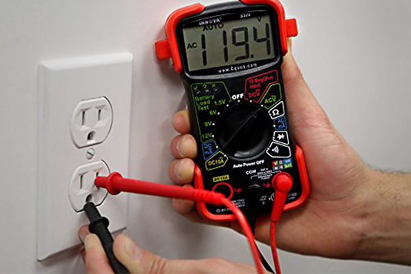 Essential-Wiring-Tools-for-Electricians