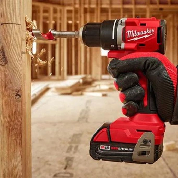 picture of a person using the best cordless tools 