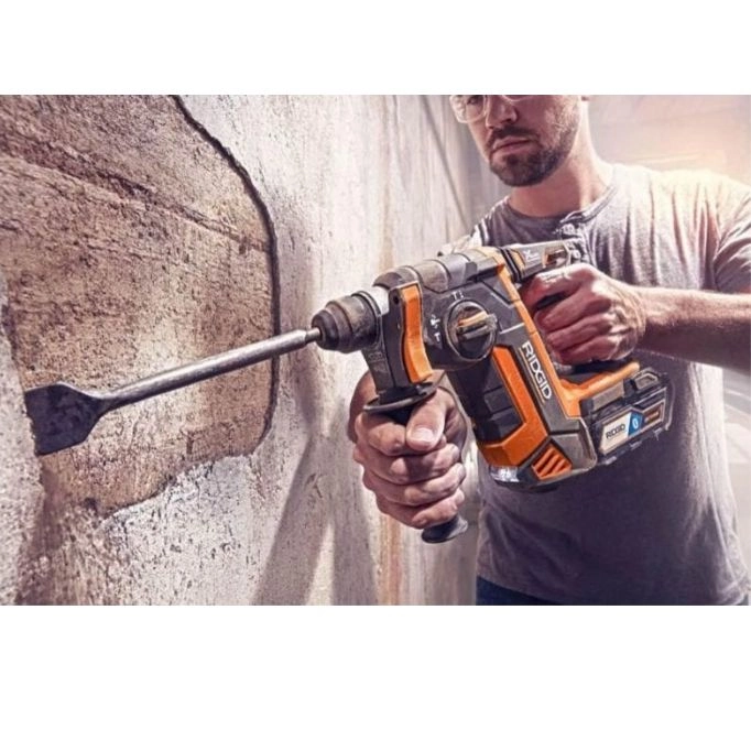 picture of a person using the best cordless power tools 