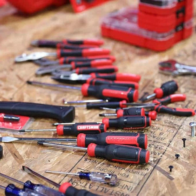 a picture of craftsman hand tools , one of the best hand tool brands