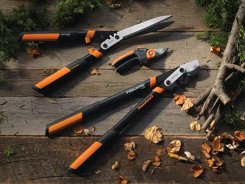 3 gardening hand tools from Fiskars brand