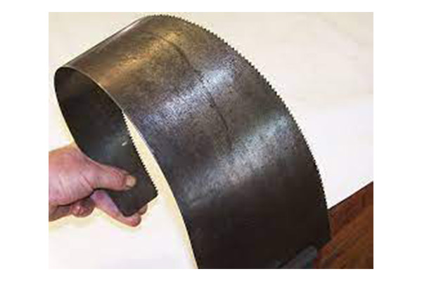 Handsaw blade bending