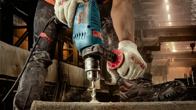 Using one of Ronix’s best corded hammer drills on concrete