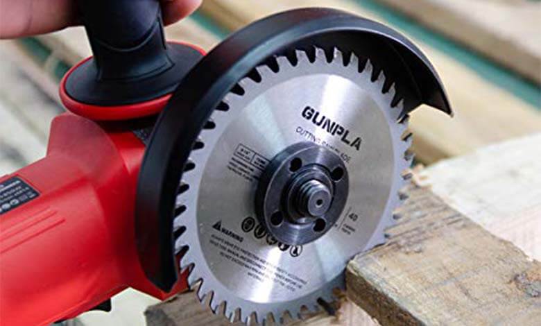 angle grinder cutting wood
