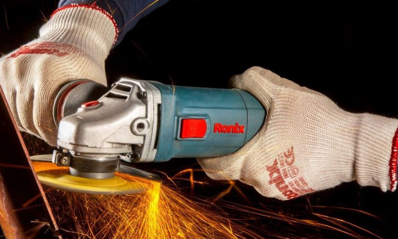 angle grinder to cut metal 