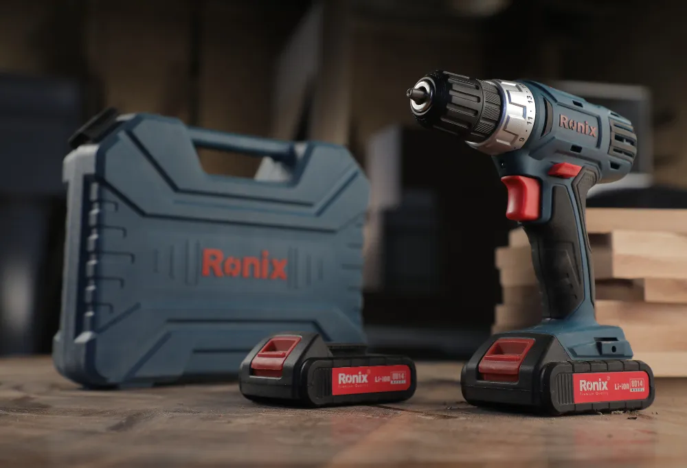 Ronix cordless drill with a BMC case and an extra battery
