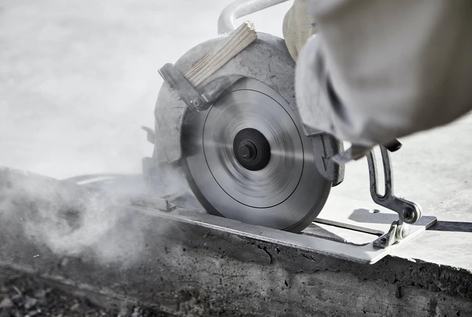 Cutting through concrete with a corded circular saw