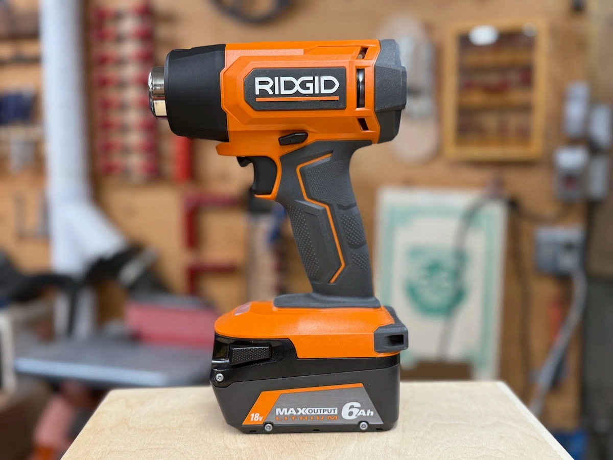 picture of the RIDGID cordless heat gun