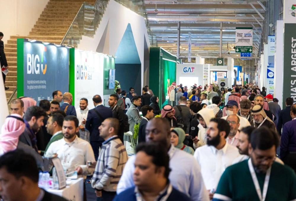 The crowd of people visiting Big 5 Global exhibition