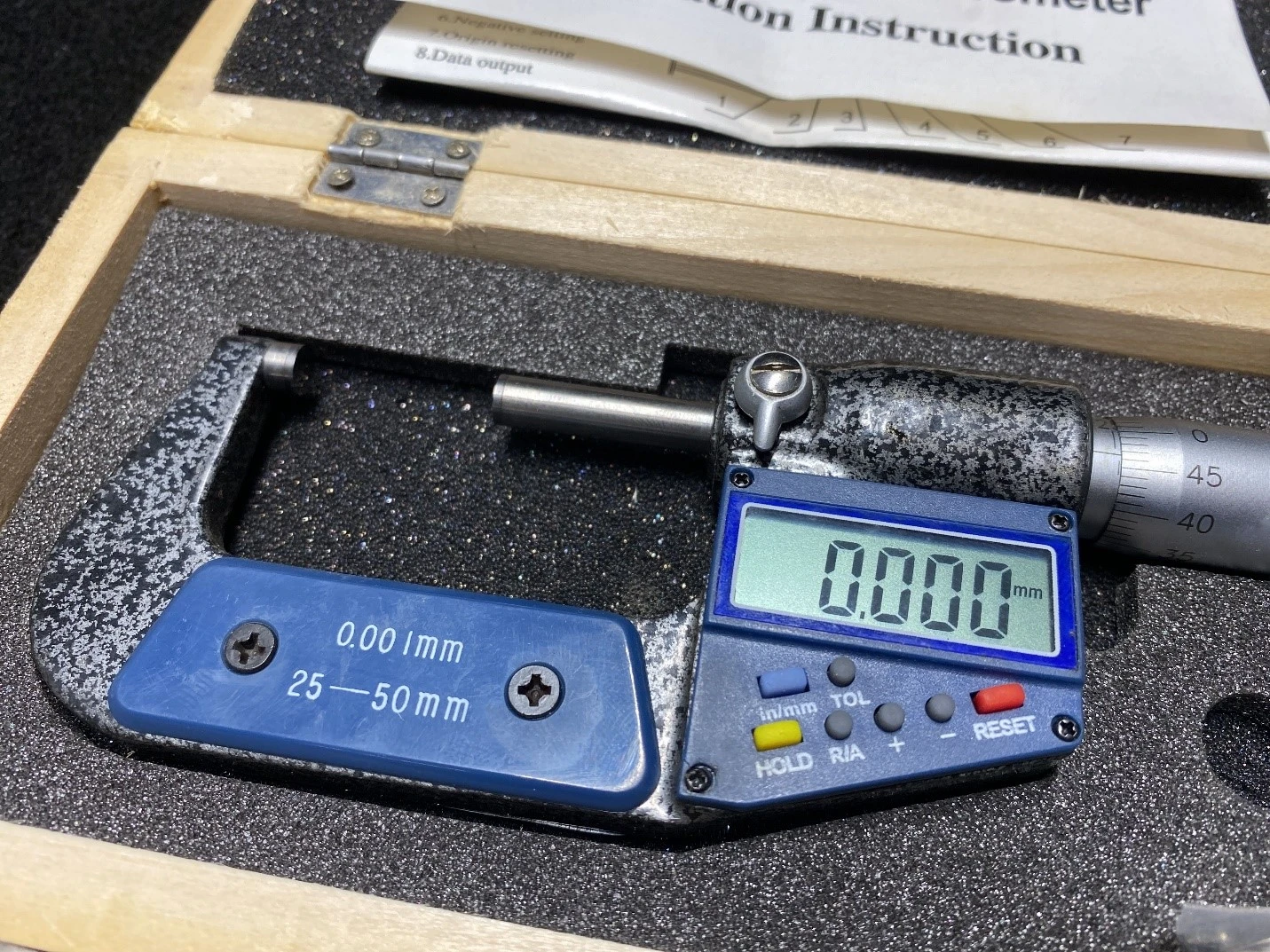 Micrometer as one of the best measuring tools for woodworking
