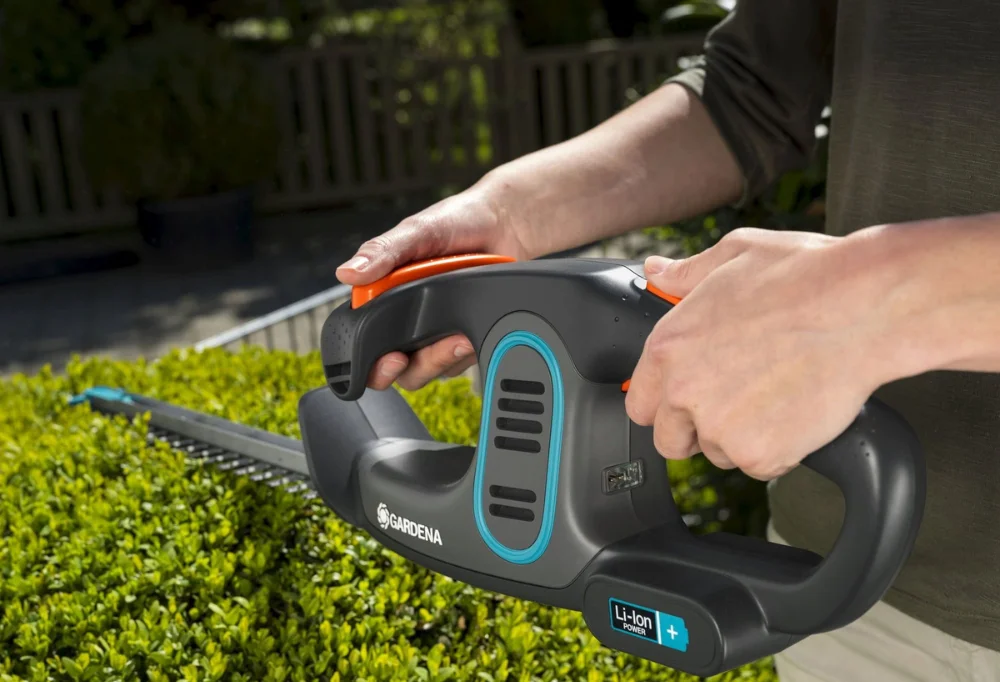small cordless hedge trimmer