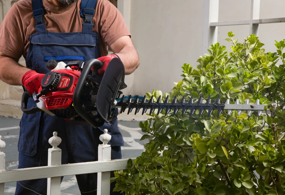 The Ronix 4965 Gas hedge trimmer