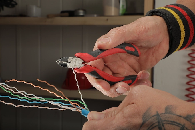 the best wire cutters for guitar strings