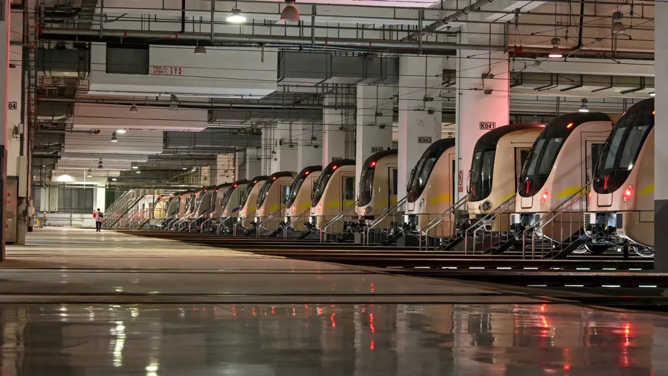 A photo of the trains in Guangzhou metro