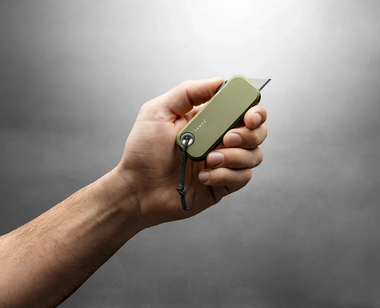 picture of the BoxBlayde electric box cutter