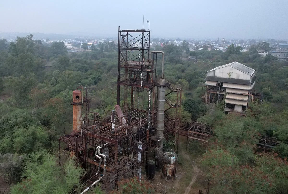 A photo of the Bhopal Gas Tragedy in India in 1984