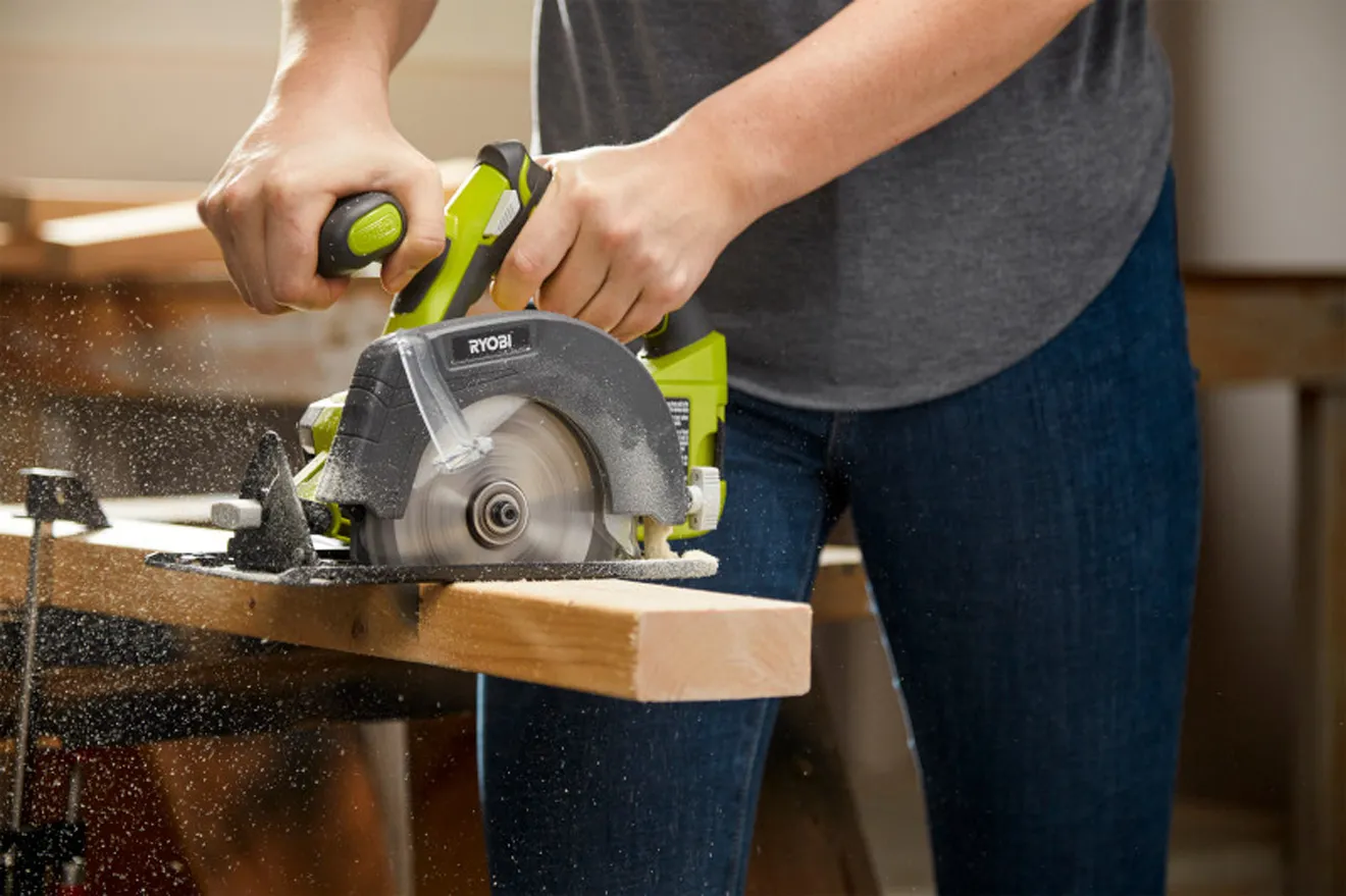 The Best Cordless Circular Saw for Beginners