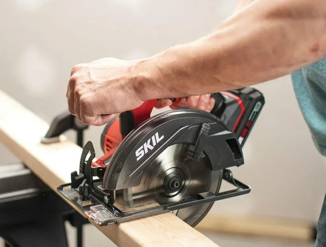 The Best Cordless Circular Saw for the Money