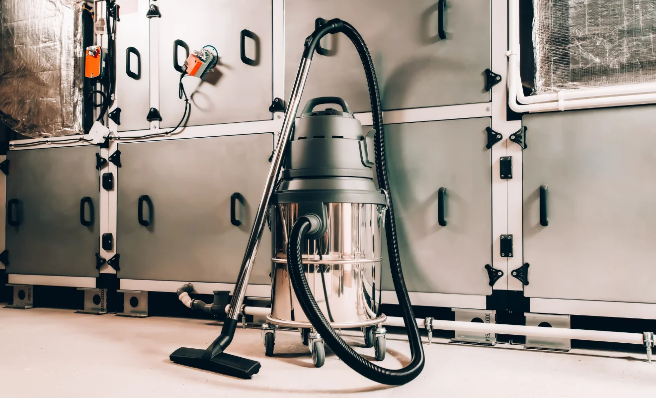 A photo of an industrial vacuum cleaner in an industrial facility