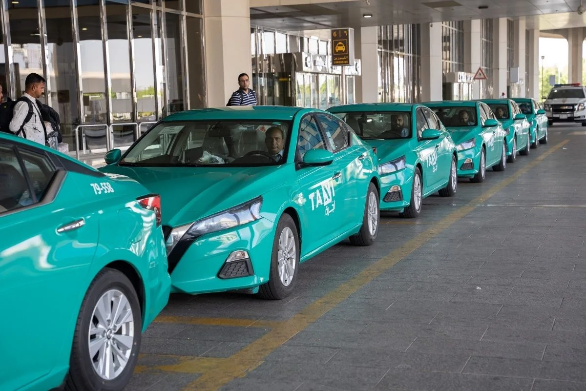 picture of Saudi taxis on the streets