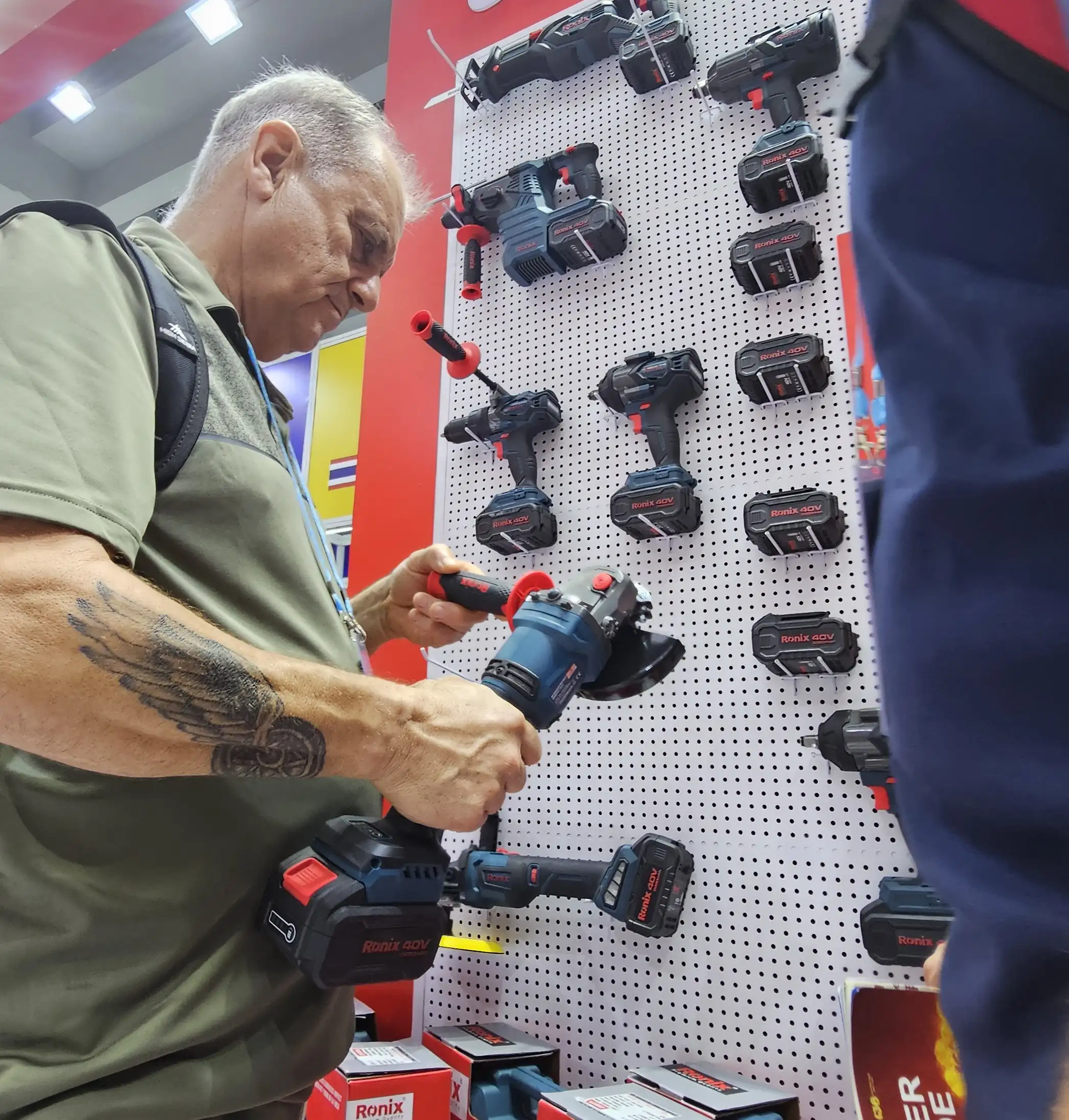 picture of a customer checking out Ronix 40V tools