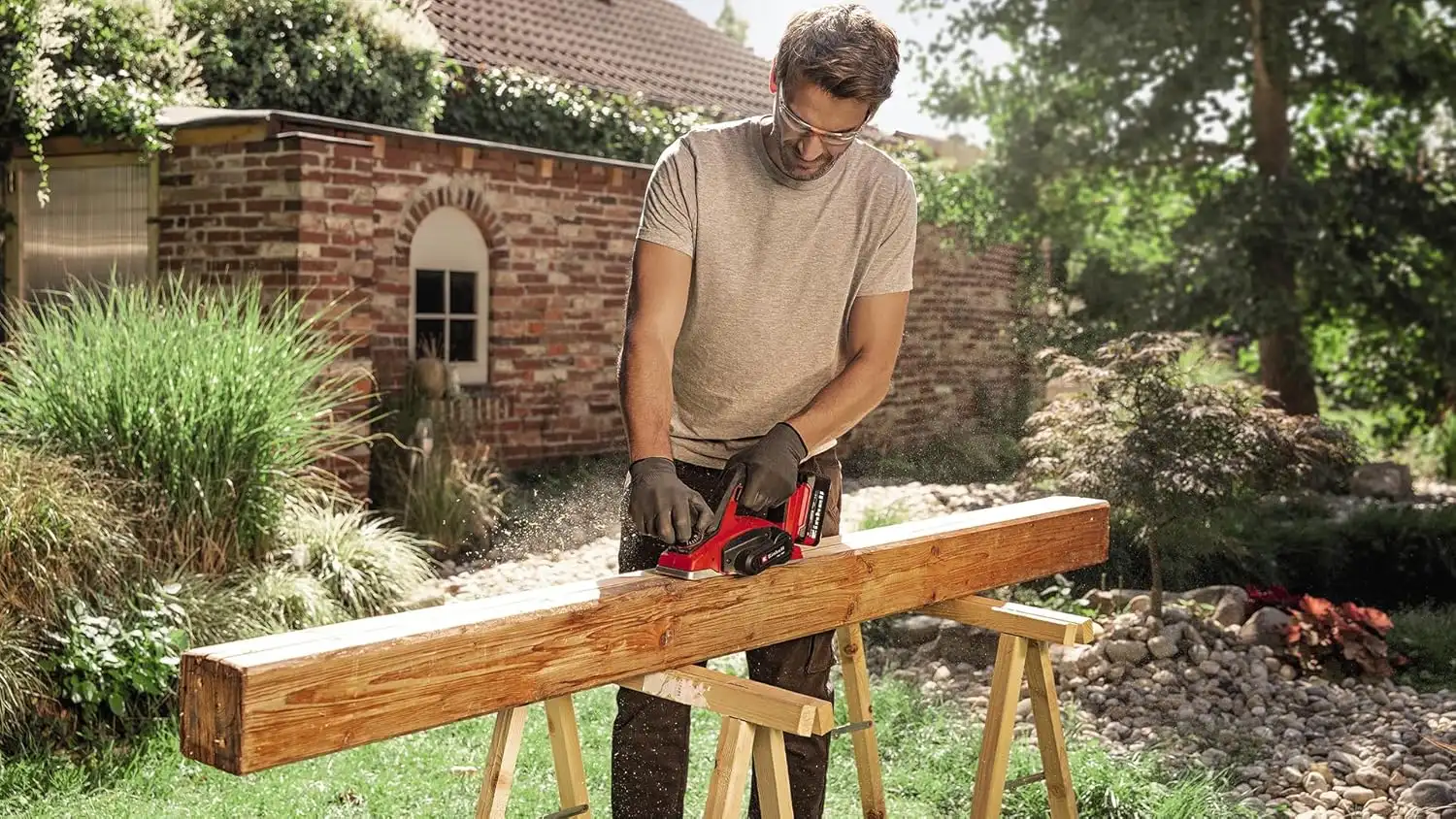 Picture of the EINHELL best electric wood planer