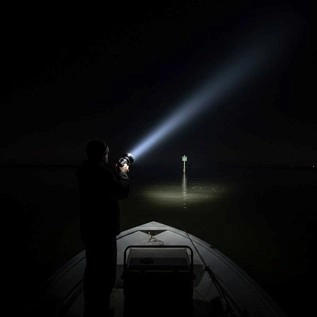 A Picture of a Fishing Spotlight