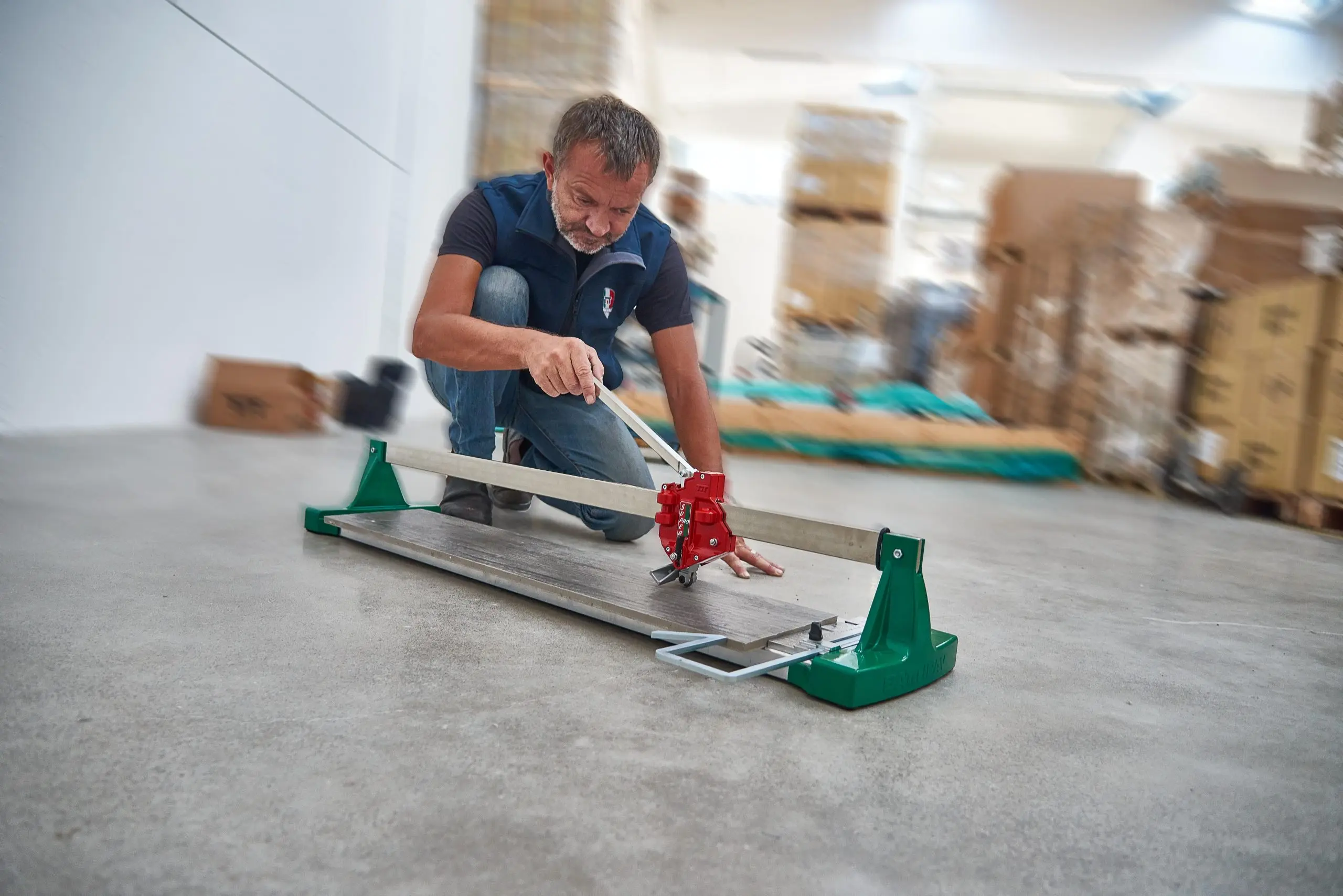 picture of a person using battipav tile saw