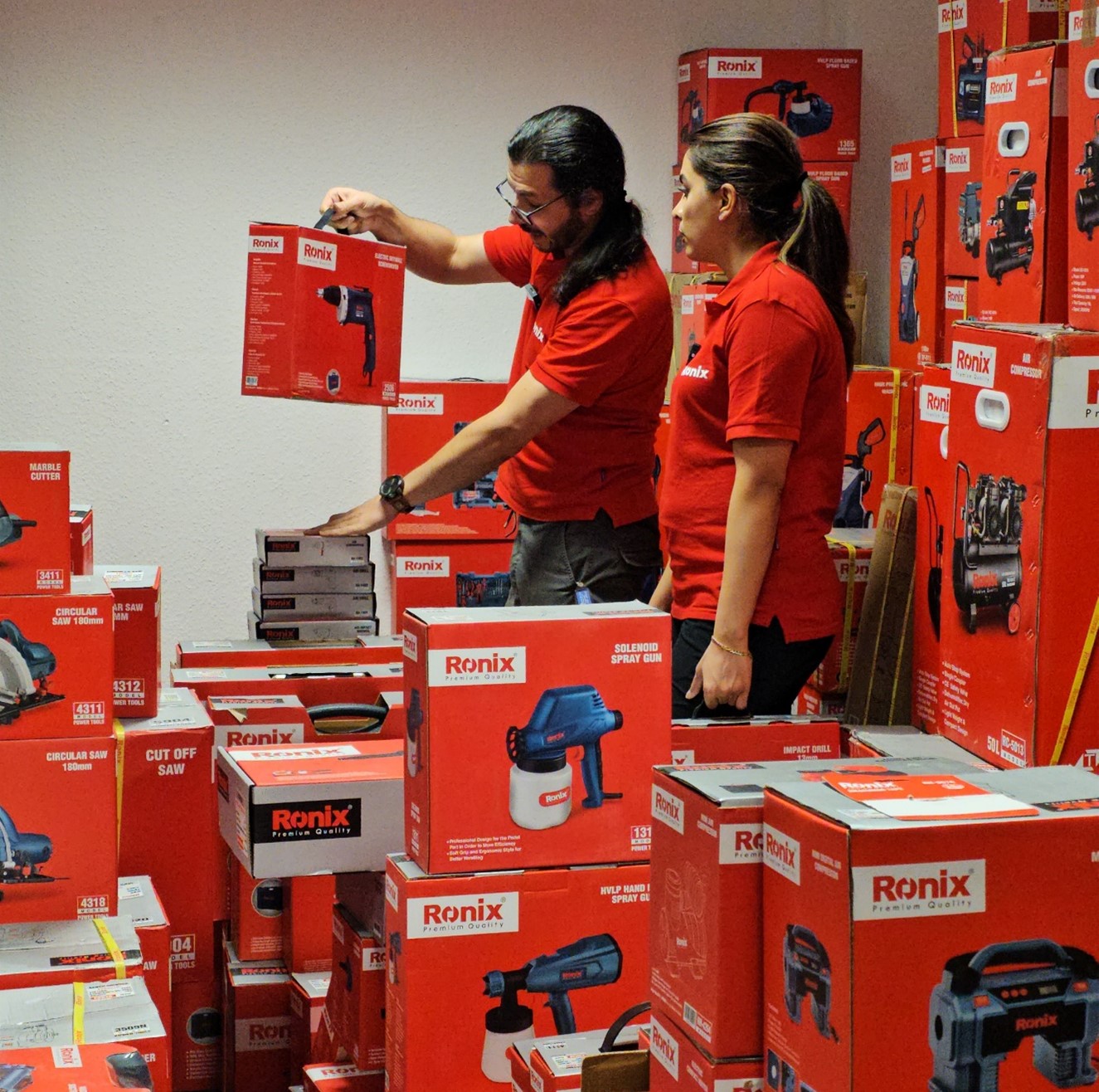 Foto del equipo de Ronix preparándose para Eisenwarenmesse 2026