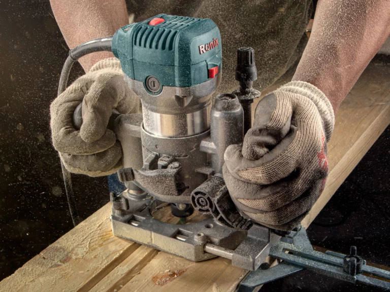 wood routers & trimmers