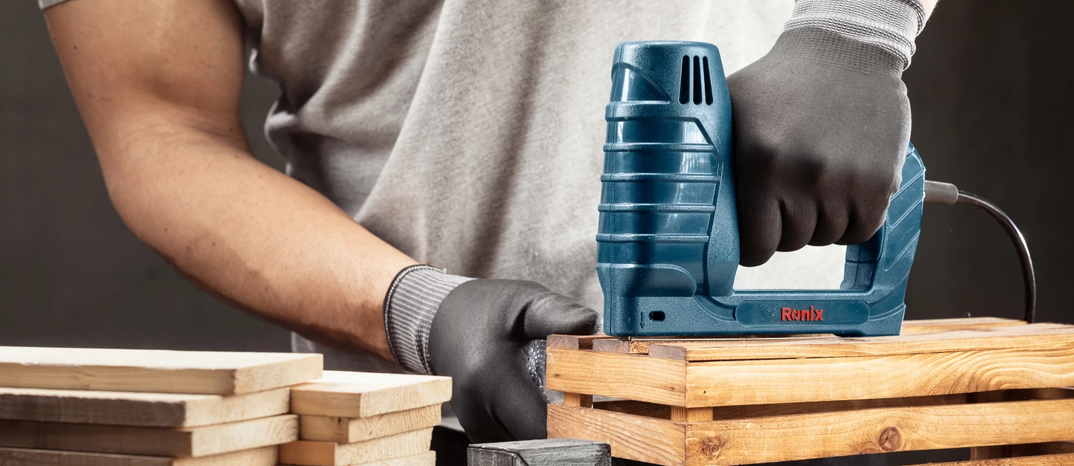 Electric Staple Guns