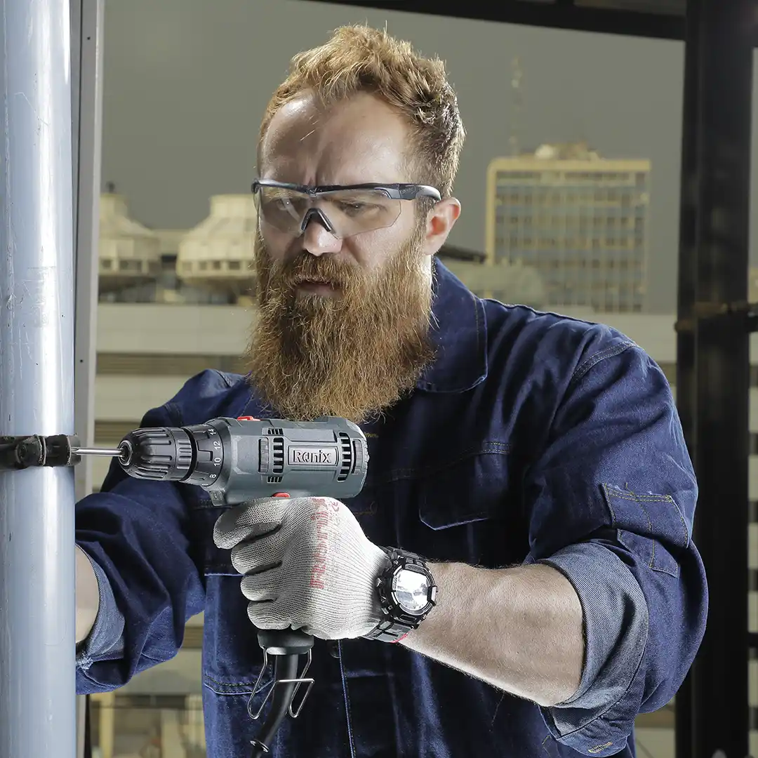 Destornillador Eléctrico 230W 1800RPM