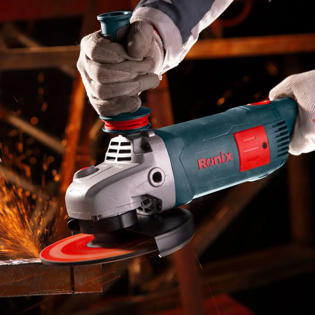 Avuç Taşlama - 2400W – 180 mm – 8000 dev/dk