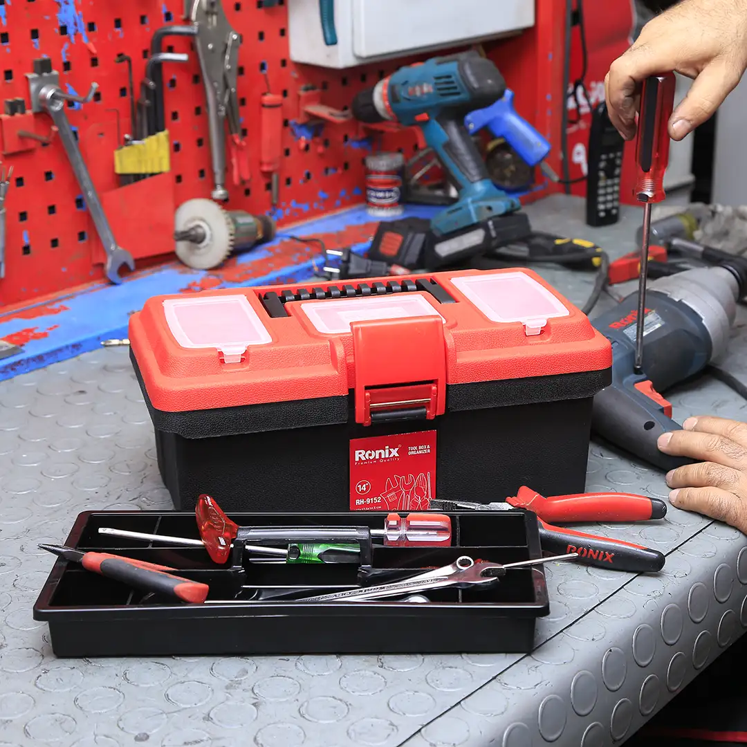 Plastic Toolbox 14 inch