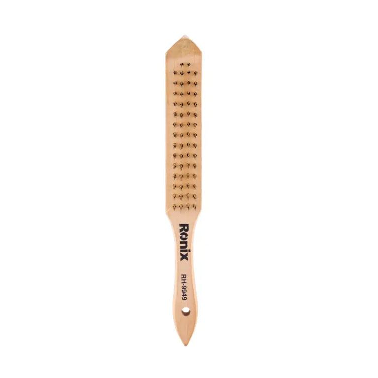4-reihige Bürste mit Holzgriff