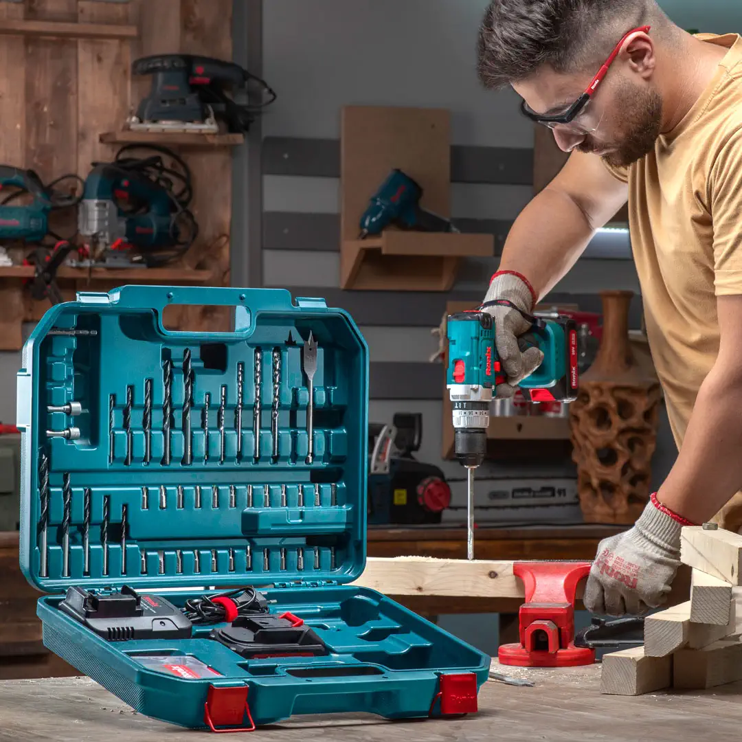 Akku-Bohrschrauber-Set 20 V (53-teilig)